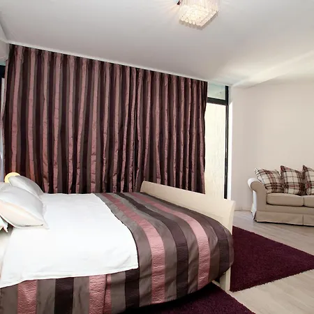 Bellevue 4* 트로기르