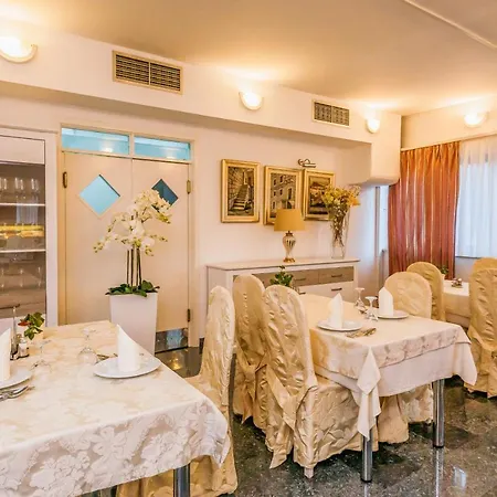 Bellevue 4* Trogir
