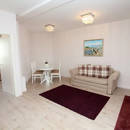 Отель Bellevue Трогир