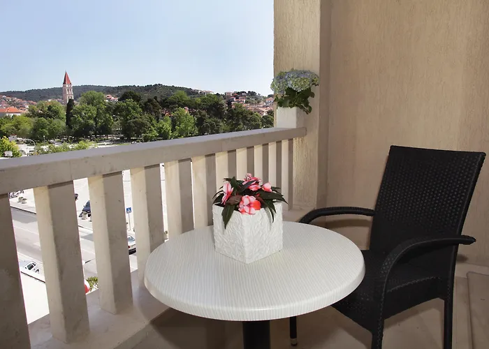 Bellevue 4* Τρογκίρ